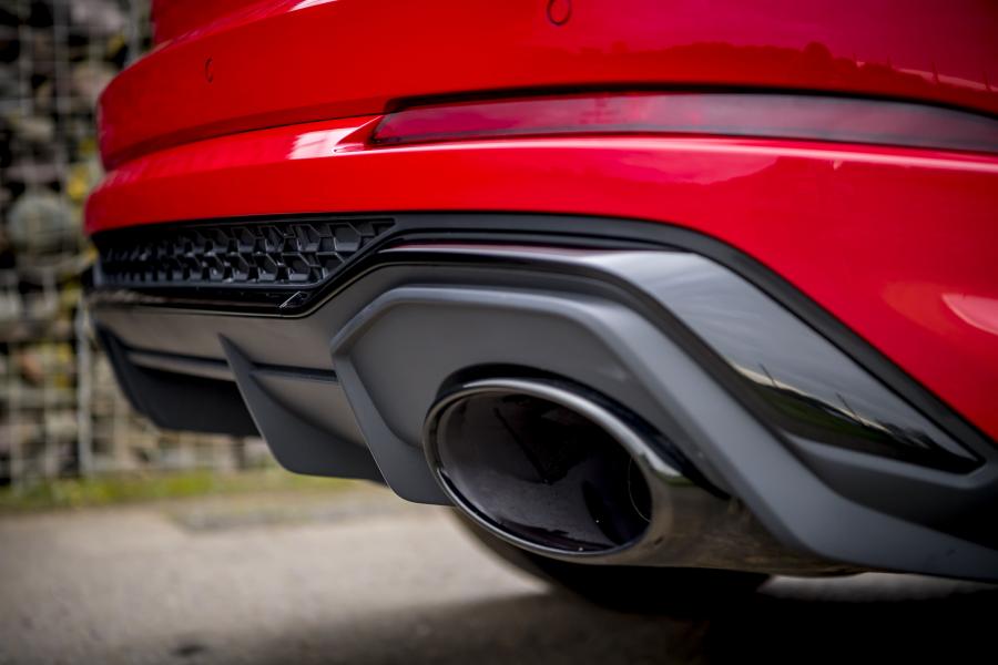 Детали экстерьера Audi RS Q3 2019 года  (UK) (фото 35 из 63)